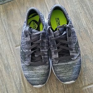 Saucony Form2U tennis shoes.